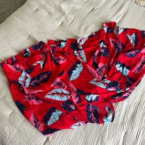 Express clothing. Perfect for summertime. Skirt with built in mini skirt liner.